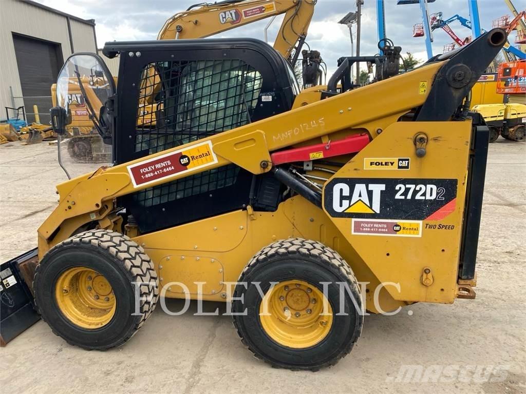CAT 272D2 Minicarregadeiras