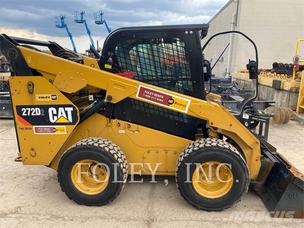 CAT 272D2 Minicarregadeiras
