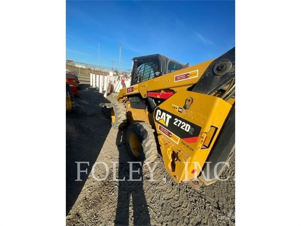 CAT 272D2 Minicarregadeiras