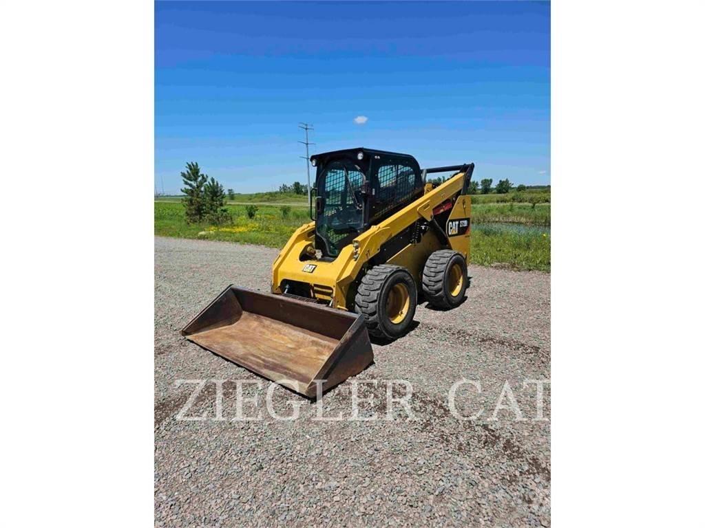 CAT 272D2 Minicarregadeiras
