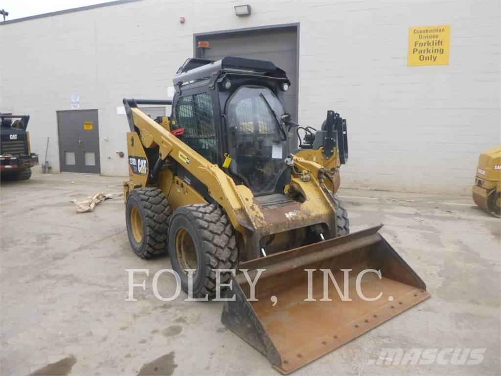 CAT 272D2XHP Minicarregadeiras