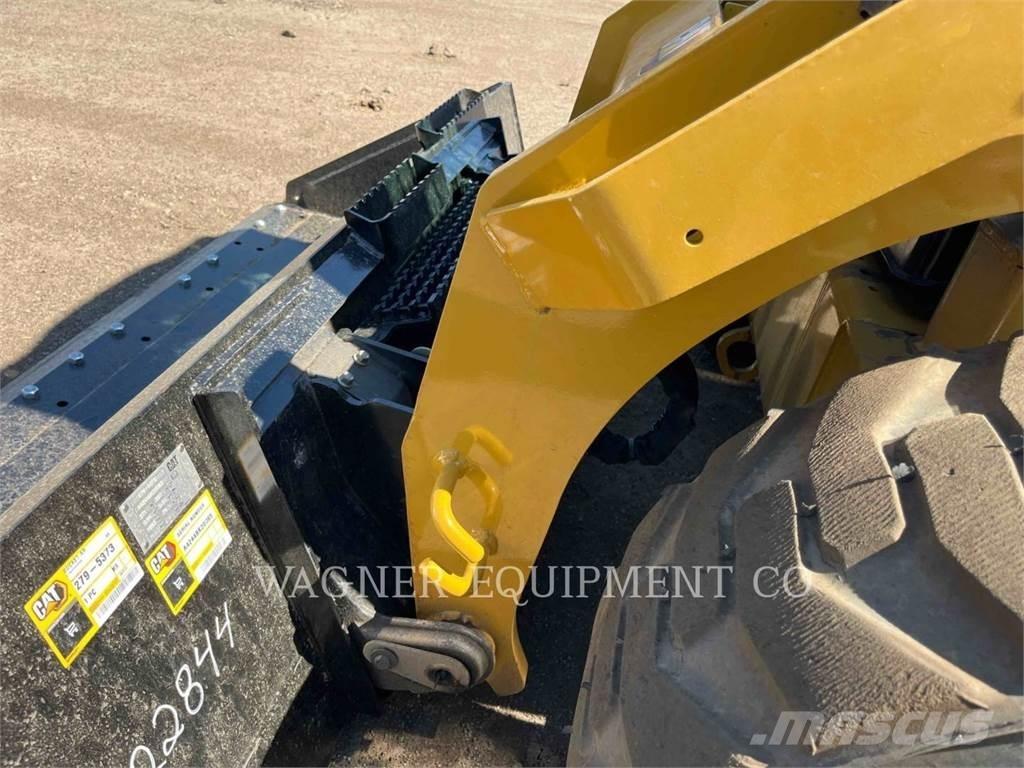 CAT 272D3 Minicarregadeiras