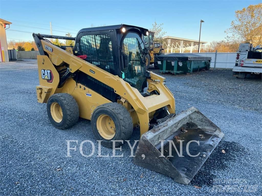 CAT 272D3 Minicarregadeiras