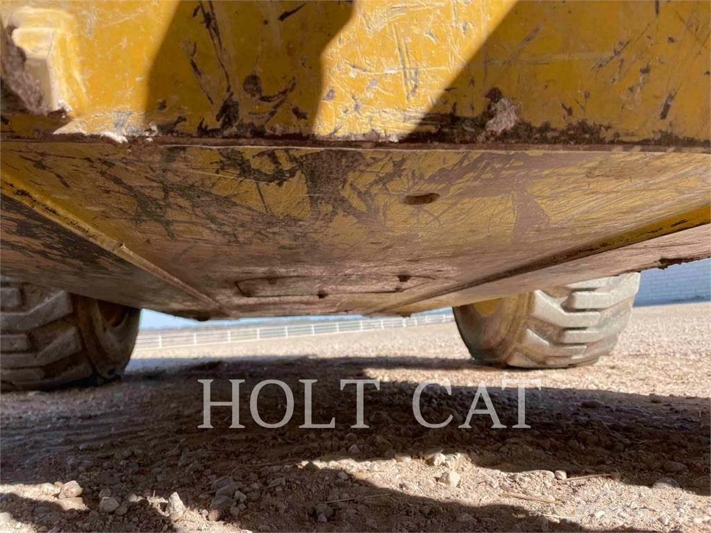CAT 272D3 Minicarregadeiras
