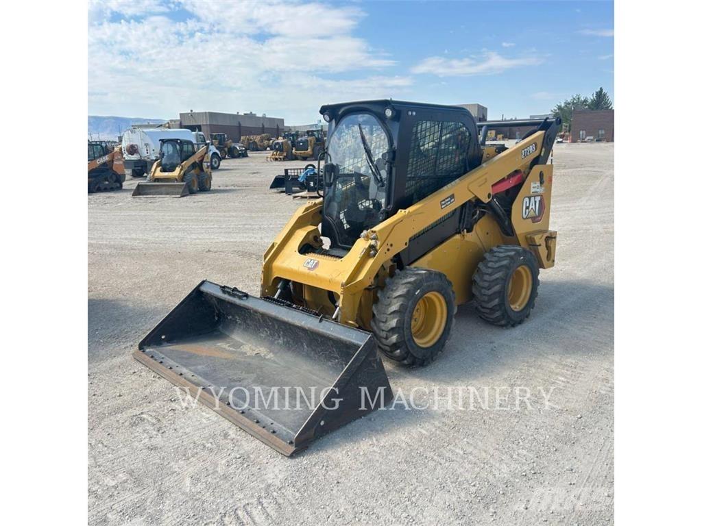 CAT 272D3 Minicarregadeiras