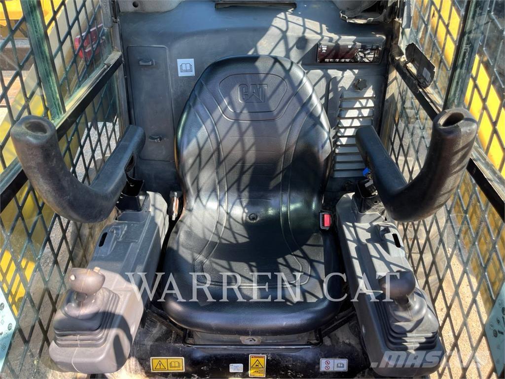 CAT 272D3 C3H1 Minicarregadeiras