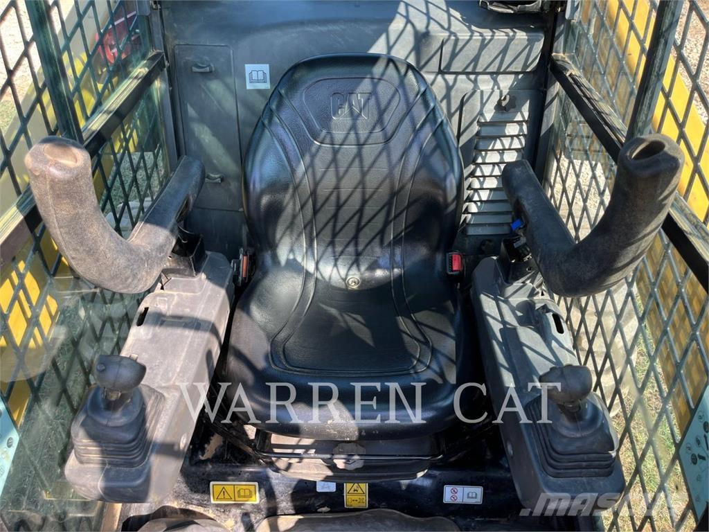 CAT 272D3 C3H1 Minicarregadeiras