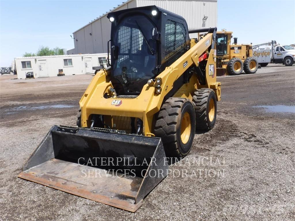 CAT 272D3HF Minicarregadeiras