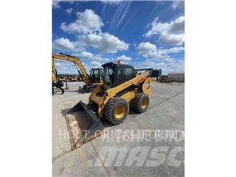 CAT 272D3XE Minicarregadeiras