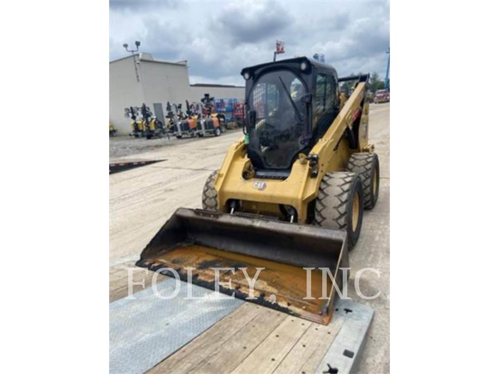 CAT 272D3XE Minicarregadeiras