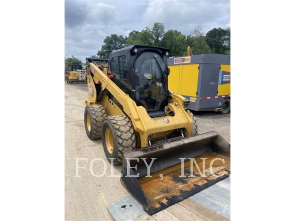 CAT 272D3XE Minicarregadeiras