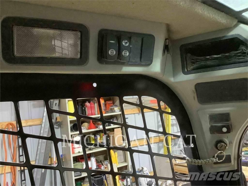 CAT 279D Minicarregadeiras