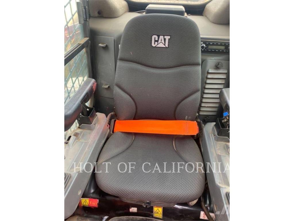 CAT 299 HF Minicarregadeiras