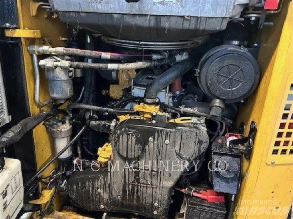 CAT 299D2 XHP Minicarregadeiras