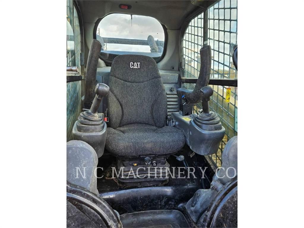 CAT 299D2 XHP Minicarregadeiras
