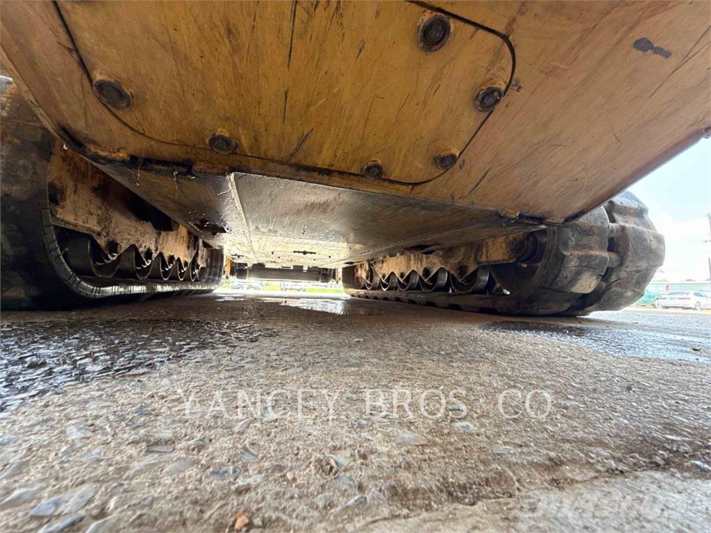 CAT 299D3XE Dozers - Tratores rastos