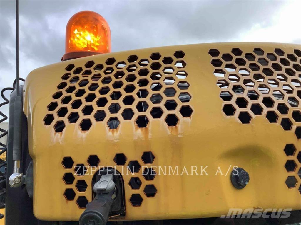 CAT 301.605 Escavadeiras de esteiras