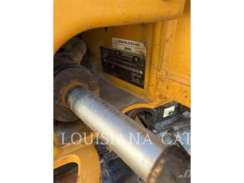 CAT 301.8 Miniescavadeiras