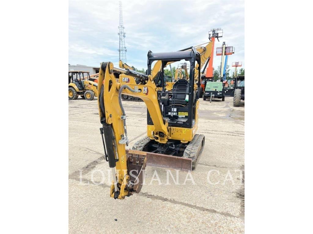 CAT 301.8 Miniescavadeiras
