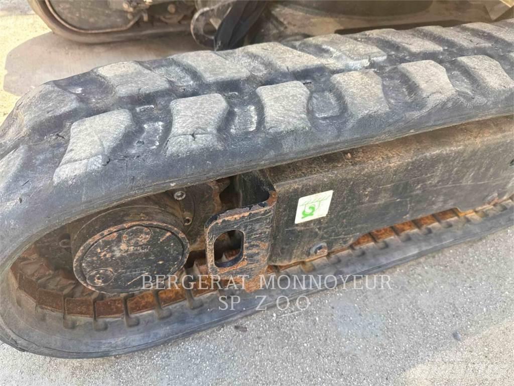 CAT 301.8 Escavadeiras de esteiras