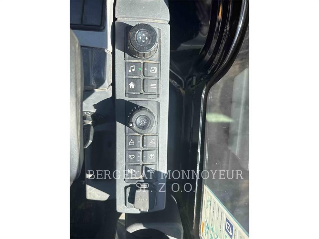 CAT 301.8 Escavadeiras de esteiras