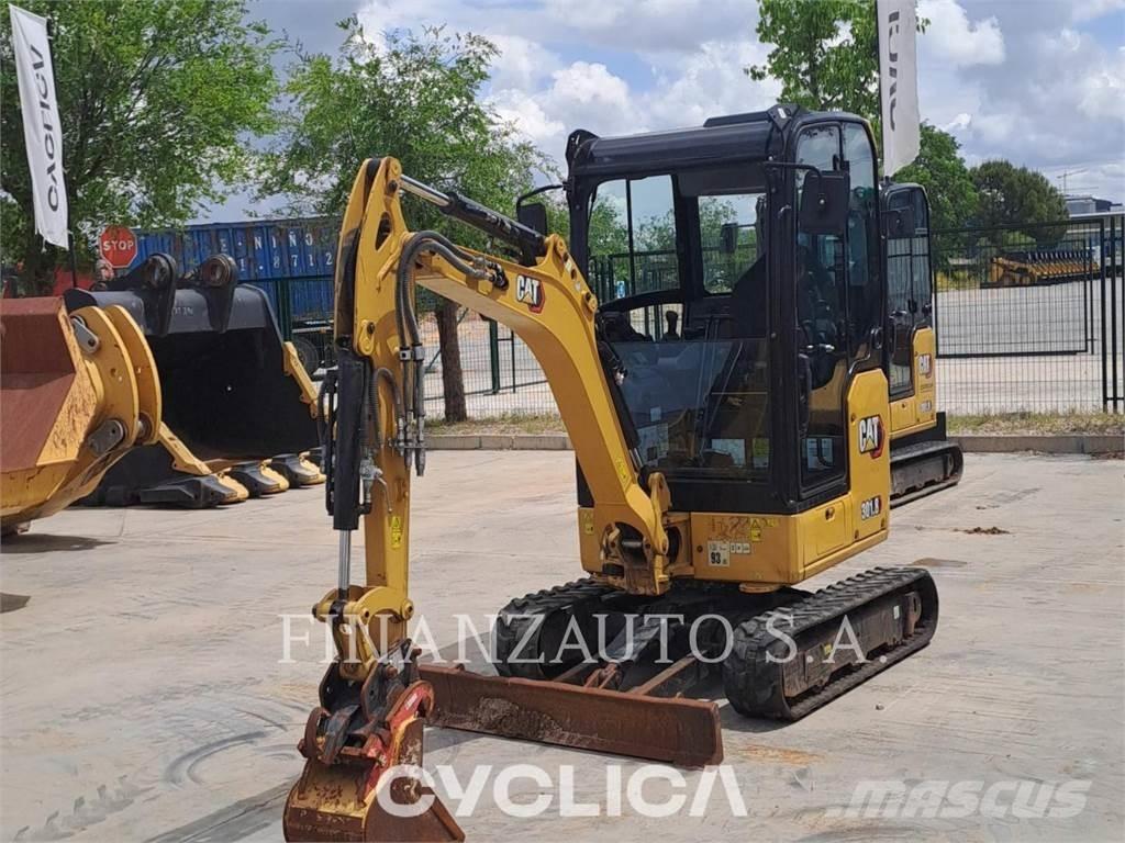 CAT 301.8 Escavadeiras de esteiras