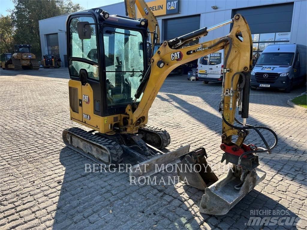 CAT 301.8-05 Escavadeiras de esteiras