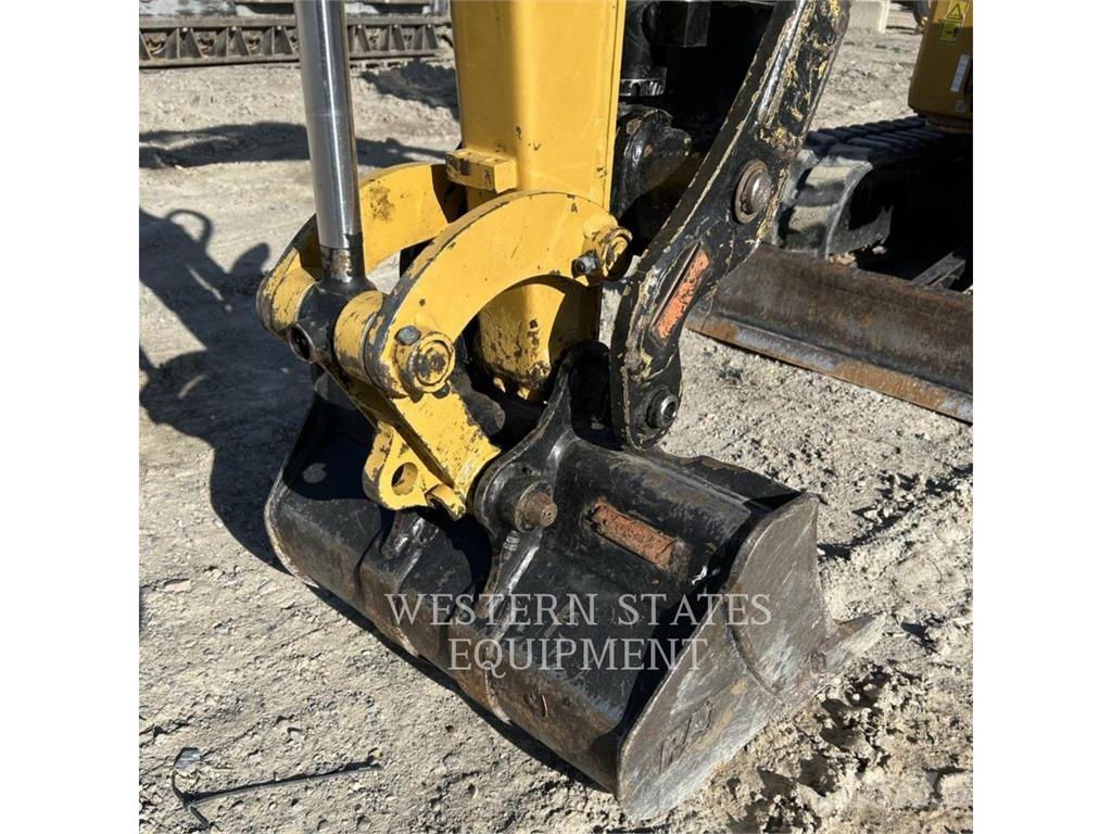 CAT 302 Escavadeiras de esteiras