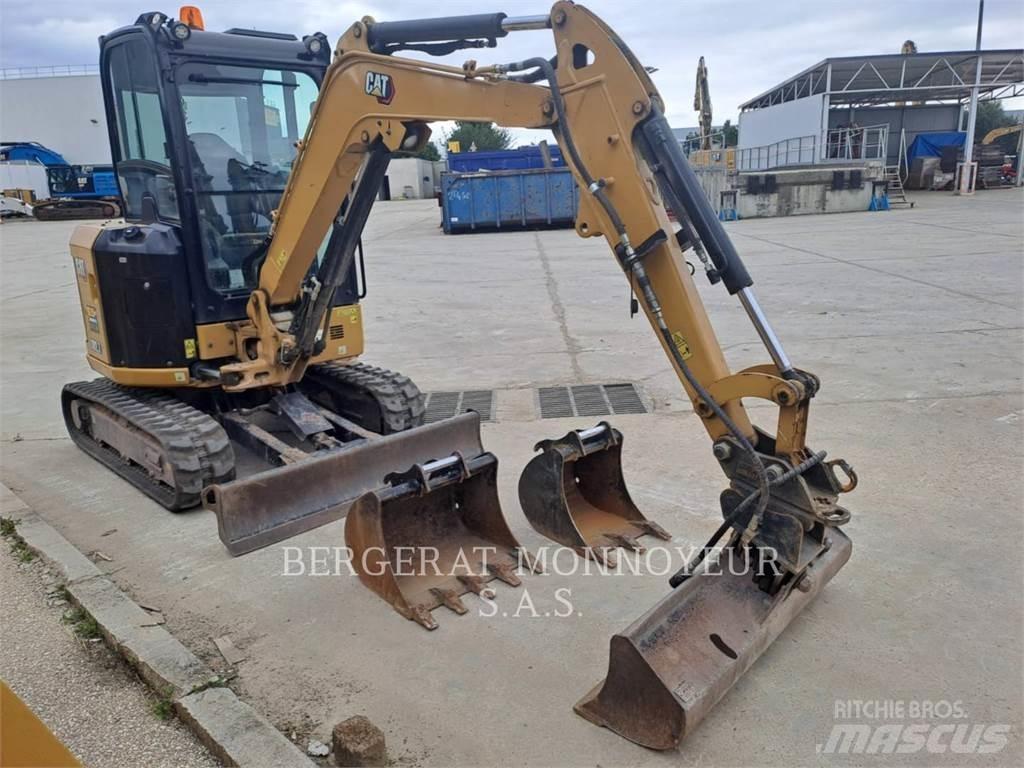 CAT 302.7 Escavadeiras de esteiras