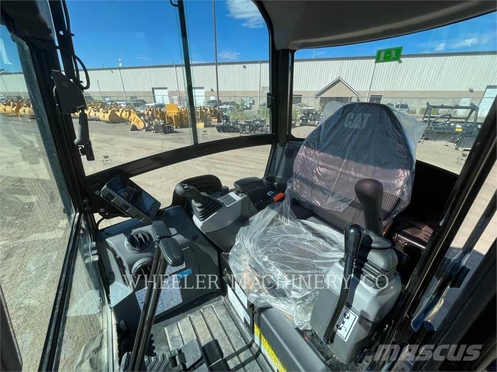 CAT 302.7 C3 Escavadeiras de esteiras
