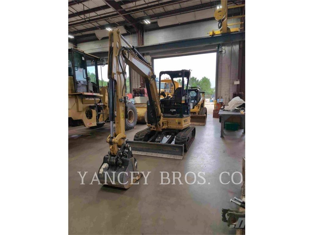 CAT 304 Escavadeiras de esteiras