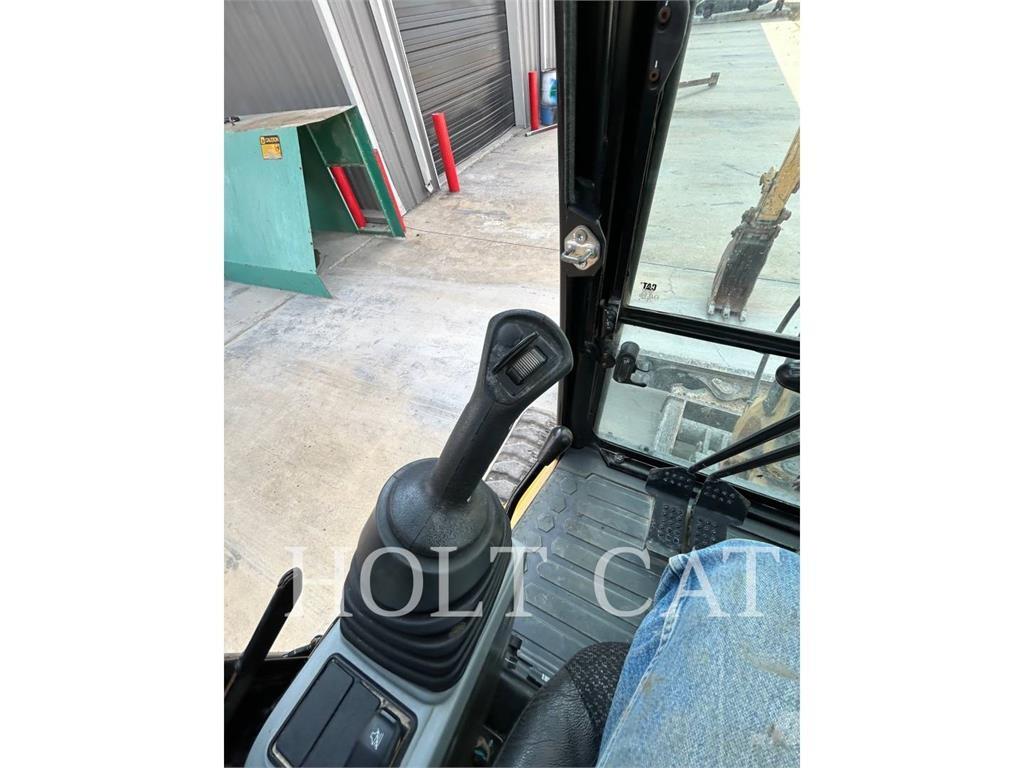 CAT 304E2CR Escavadeiras de esteiras