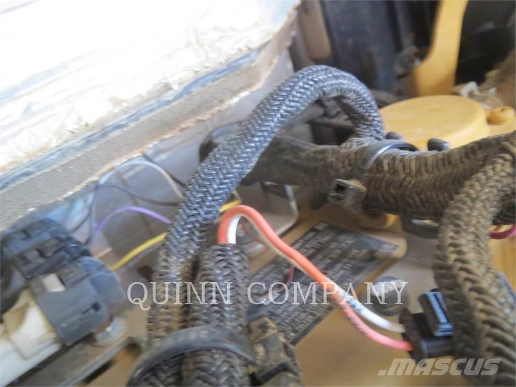 CAT 305.5E2 Escavadeiras de esteiras
