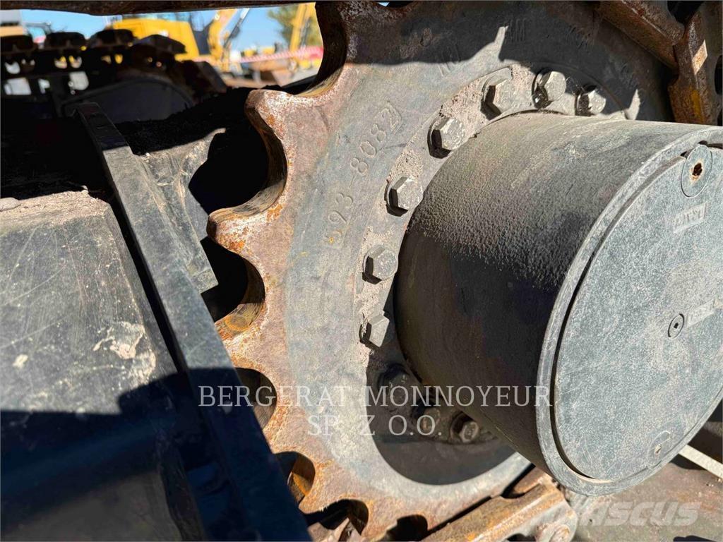 CAT 310 Escavadeiras de esteiras