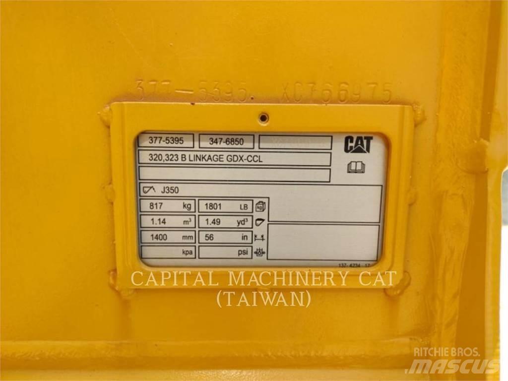 CAT 320 Baldes