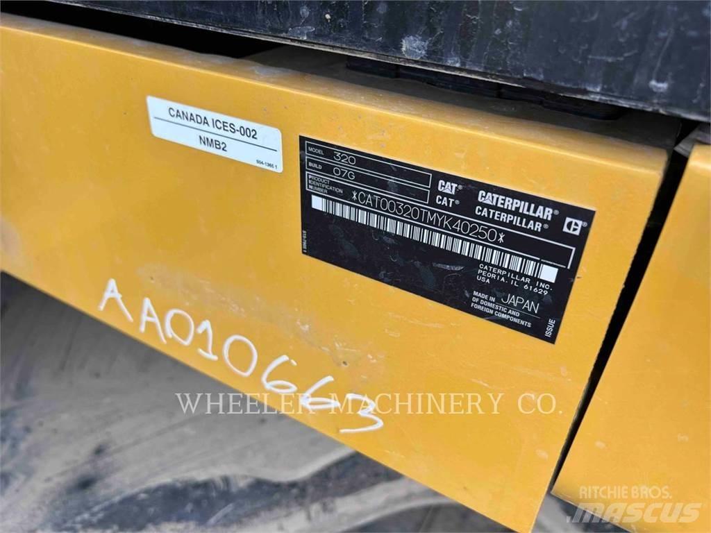 CAT 320 Escavadeiras de esteiras