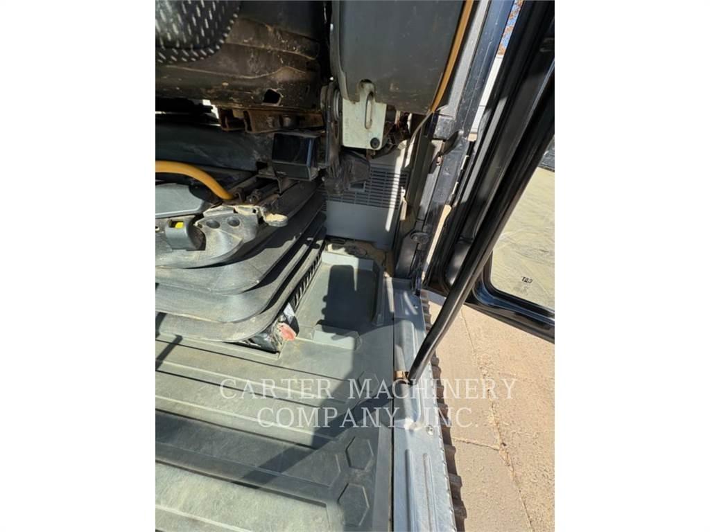 CAT 320 Escavadeiras de esteiras