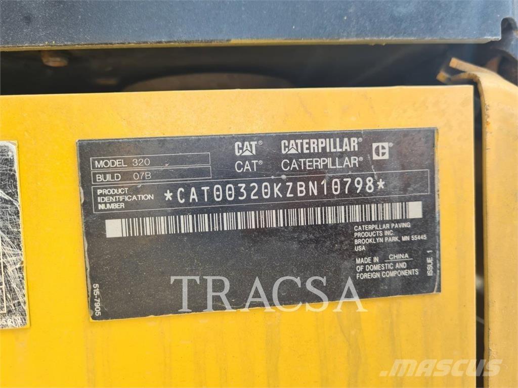 CAT 320 Escavadeiras de esteiras