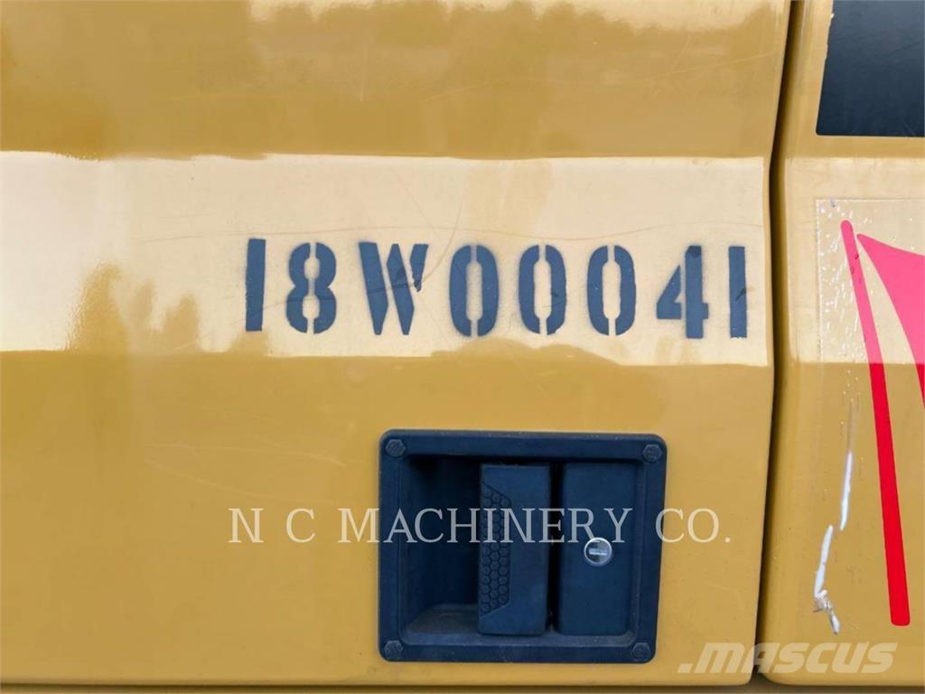 CAT 320 Escavadeiras de esteiras