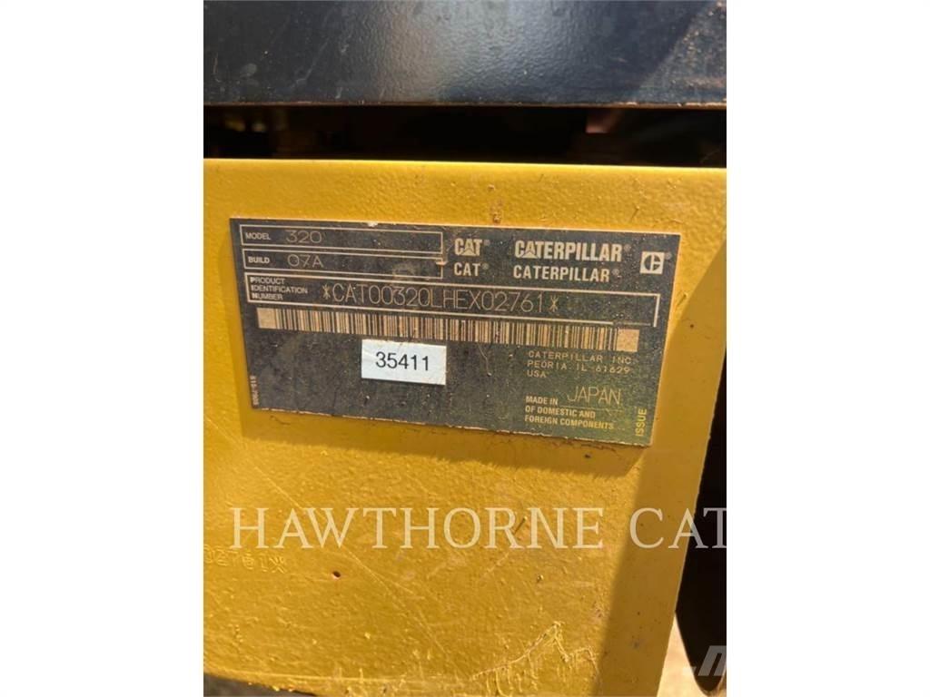 CAT 320-07 Escavadeiras de esteiras