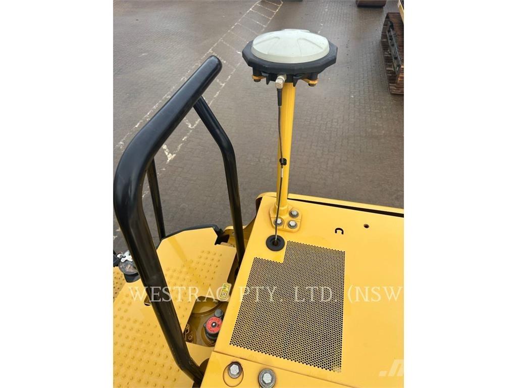 CAT 320-07 Escavadeiras de esteiras