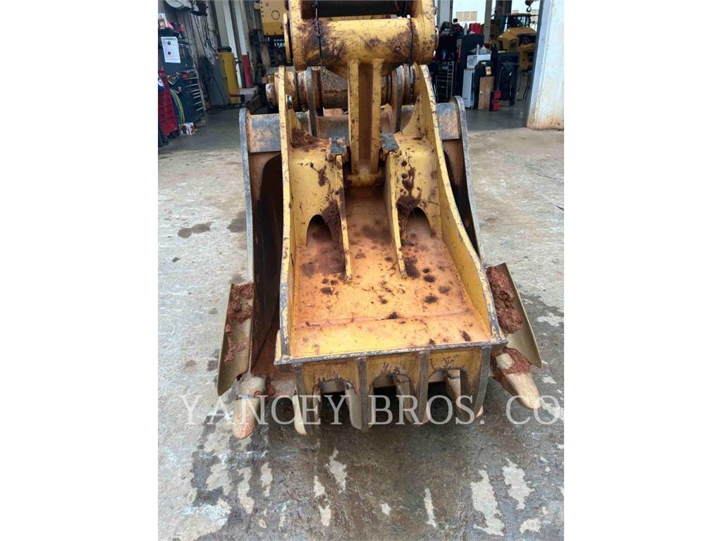 CAT 320-07 Escavadeiras de esteiras