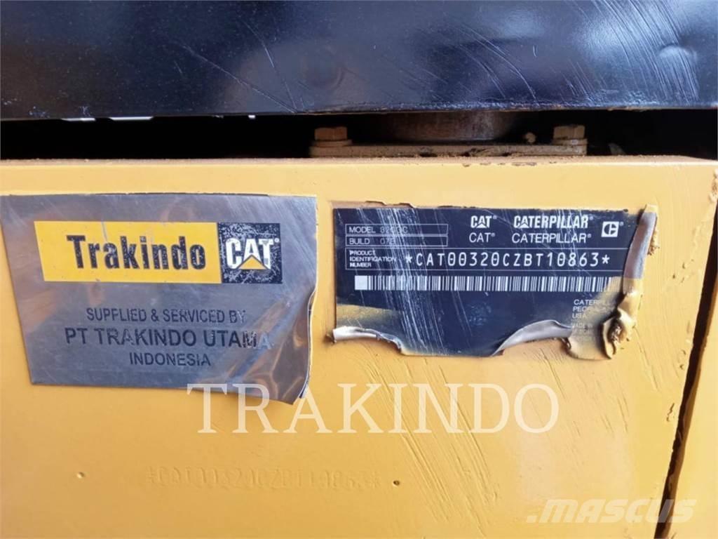 CAT 320-07GC Escavadeiras de esteiras