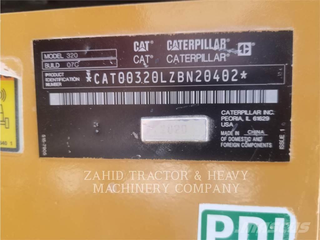 CAT 32007 Escavadeiras de esteiras