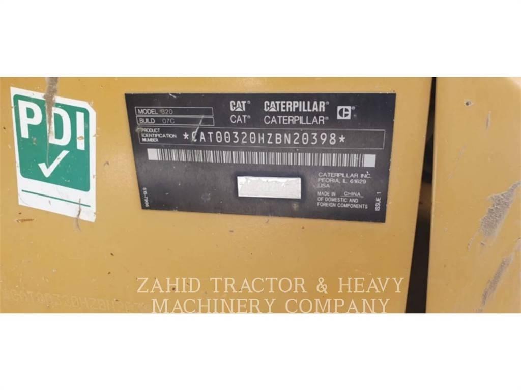 CAT 32007 Escavadeiras de esteiras