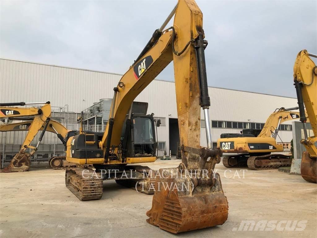 CAT 320D2 Escavadeiras de esteiras