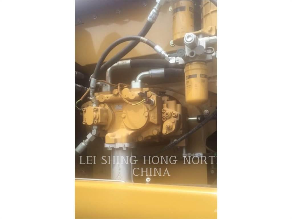 CAT 320D2 Escavadeiras de esteiras