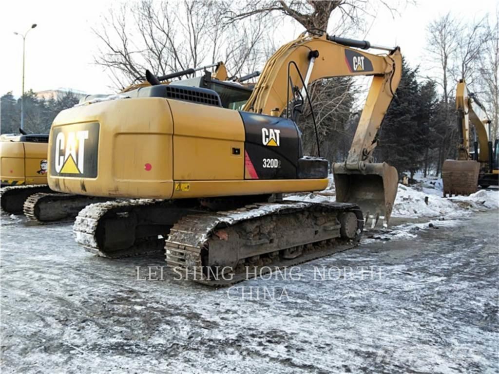 CAT 320D2 Escavadeiras de esteiras