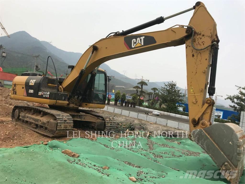 CAT 320D2 Escavadeiras de esteiras