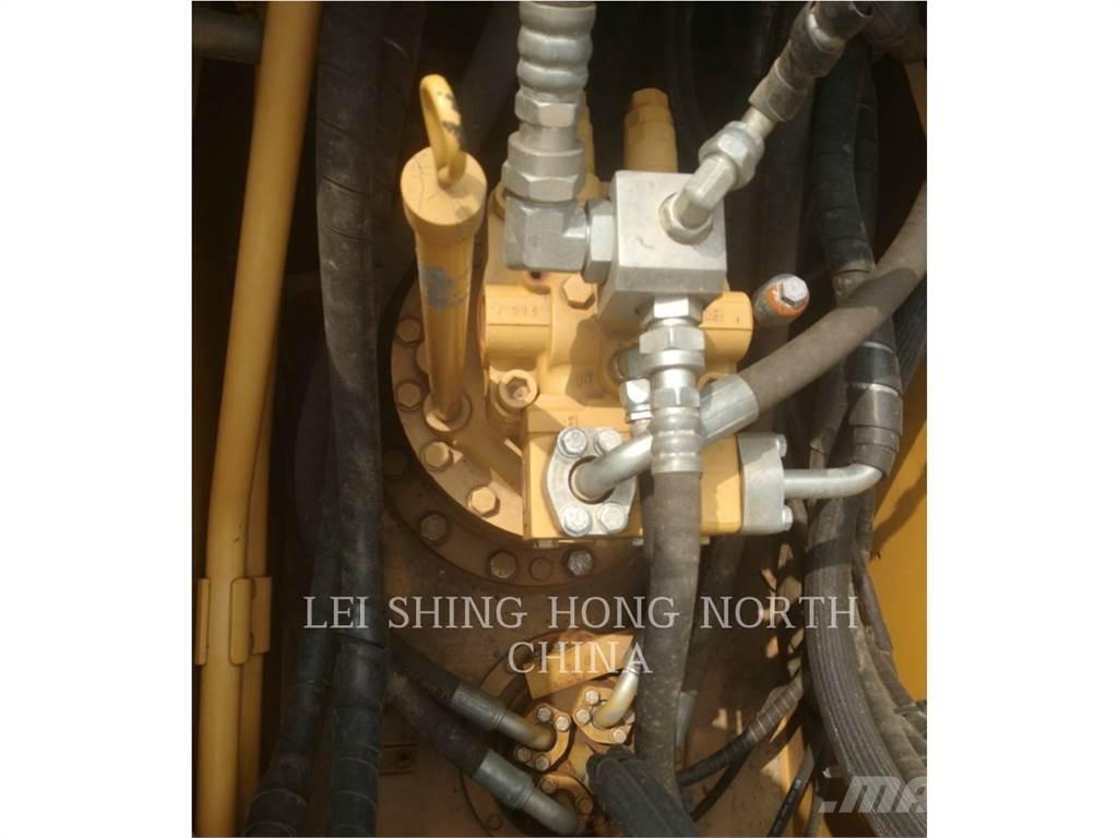 CAT 320D2 Escavadeiras de esteiras